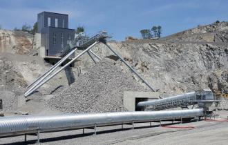 TRMC Carrière de Sainte Cécile : Installation de concassage et criblage